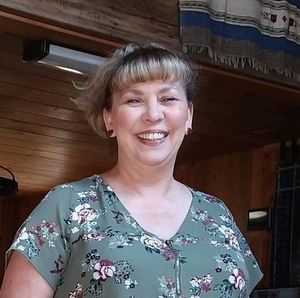 Meet your Posher, Lynda